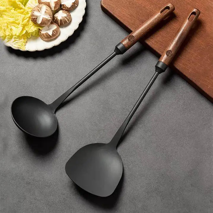 WANGYUANJI IRON SPOON SOUP AND COOKING SPATULA SET, TRADITIONAL CHINESE WOK SPATULA AND LONG WOODEN HANDLE SPOON